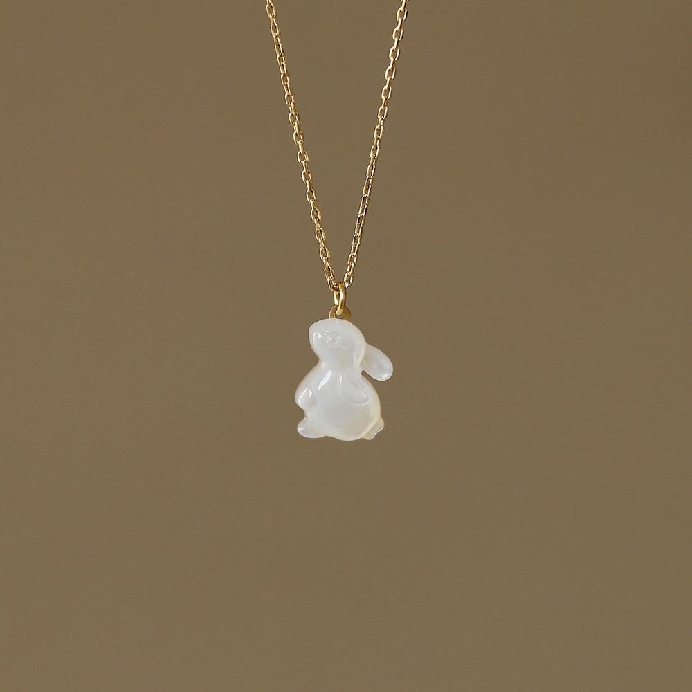 Rabbit Shape Rabbit Pendant Necklace Simple White Shell Rabbit Necklace Moon Rabbit Necklace  Girls