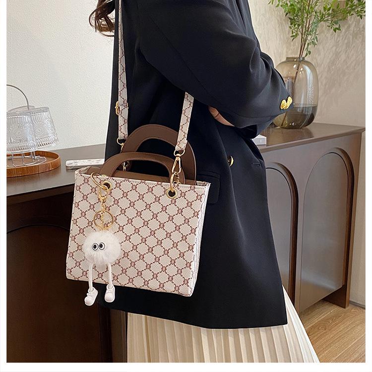 2024 Vintage Blumenhandtasche: Stilvolle Damen Schulter- & Umhängetasche für vielseitiges, elegantes Pendeln