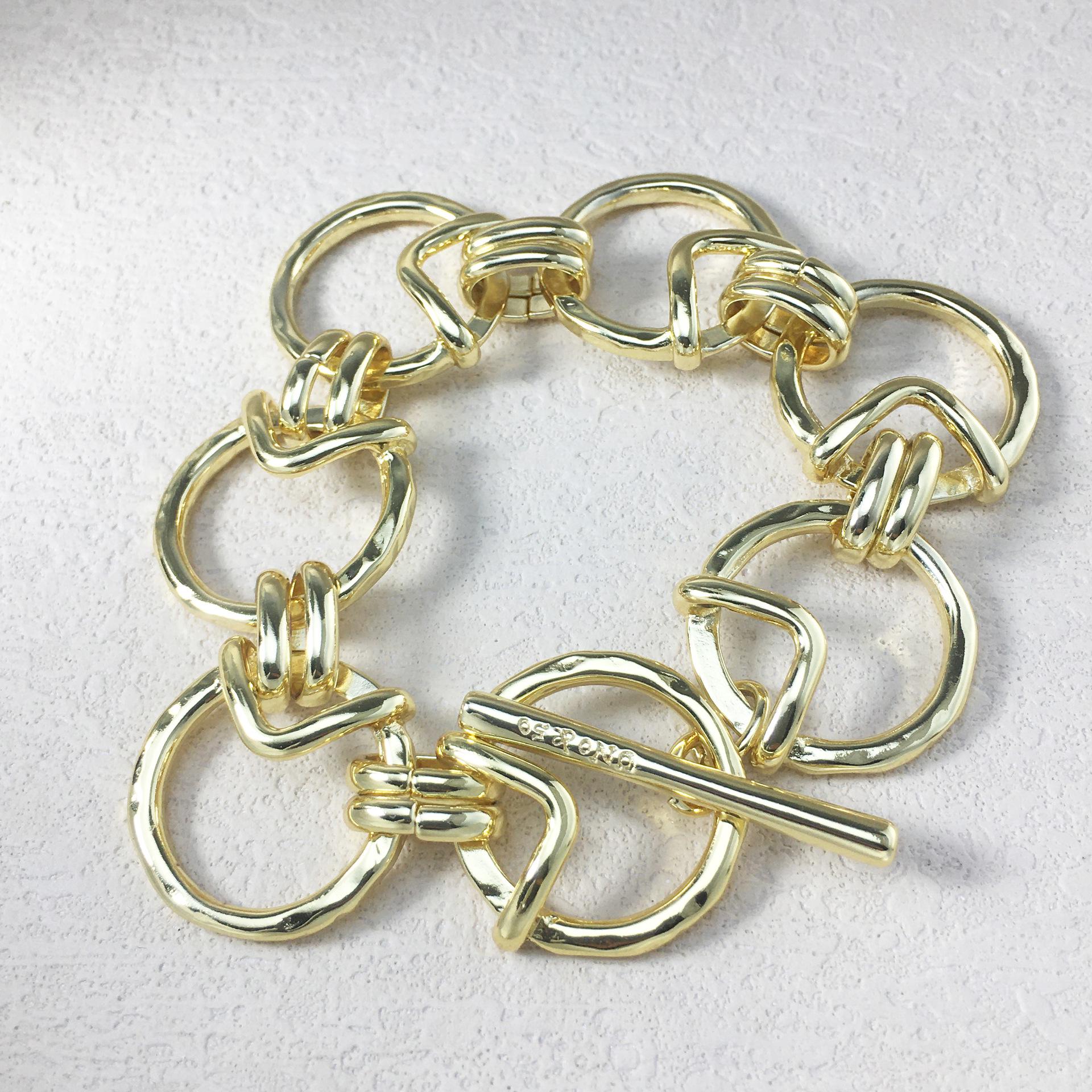2024 UNOde50 Exquisite Lightweight Bracelet - Best-Selling Romantic Jewelry Gift for Women