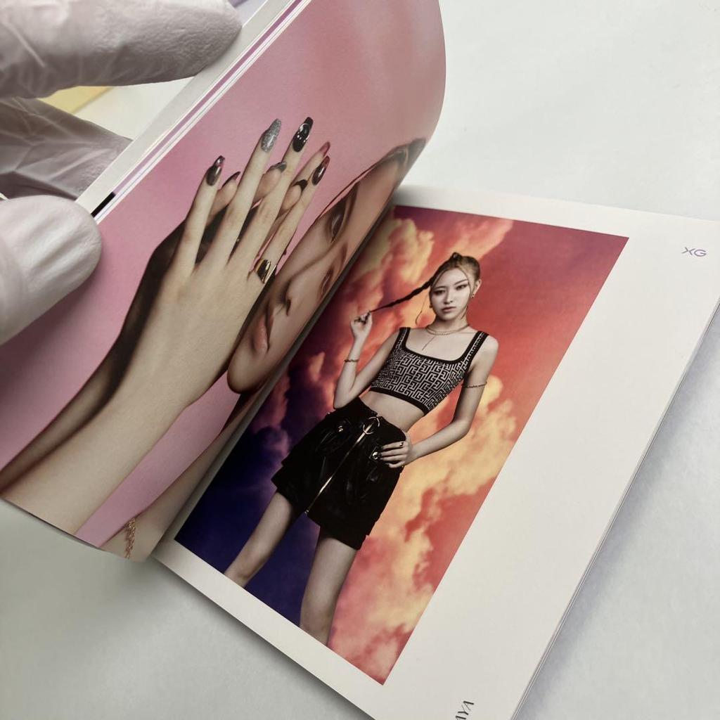 [USED] Limited XG MASCARA CD Album Booklet with 2 Stickers