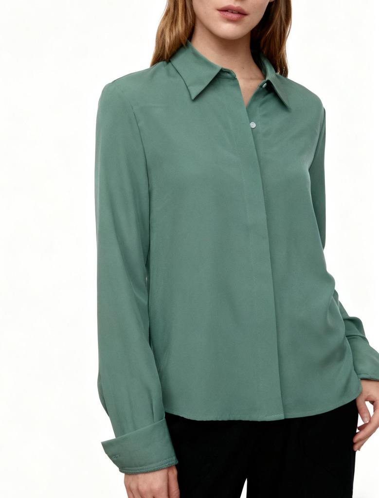 European-American Slim Fit Long-Sleeved Shirt: Elegant & Modern