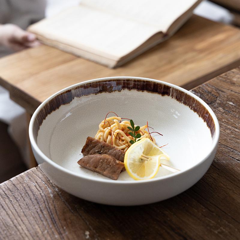 Brauner Rand Keramik Große Schüssel Haushaltsgeschirr Suppenschüssel Große Gemüseschüssel Nudelschüssel Restaurant Salatschüssel Küche Runde Schüssel