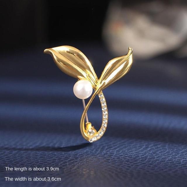 Broche papillon en perles, petit parfum haut de gamme, exquis, luxueux, tempérament élégant, nouvelle tendance 2023