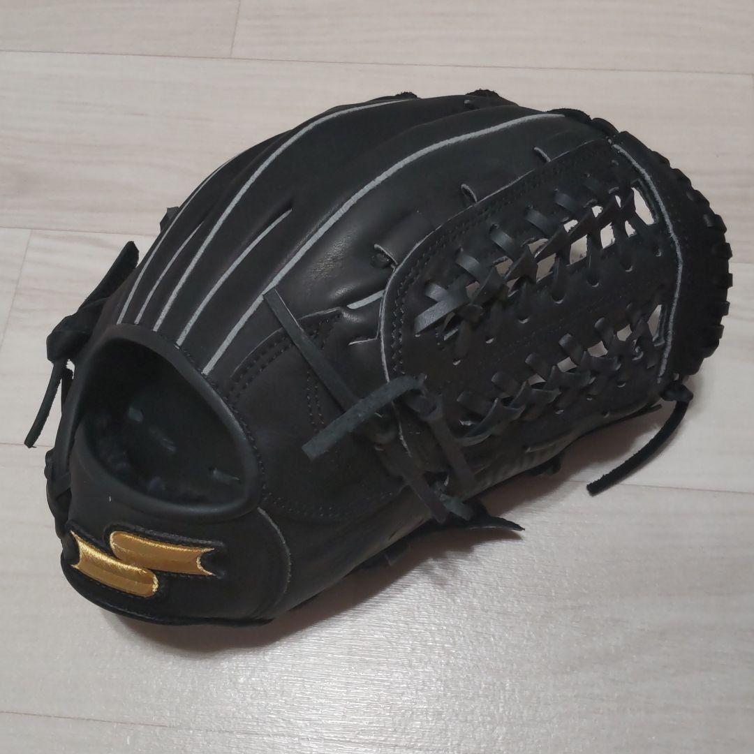 Used [New and unused] SSK Softball Gloves Black