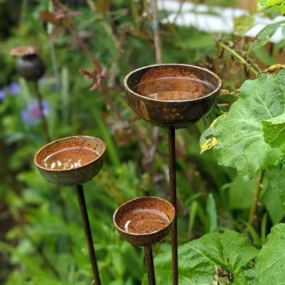 Long Stem Rain Collectors 3-Tier Bowl Insect Watering Station Metal Bird Bath  Garden Stakes