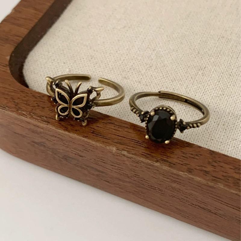 Vintage Butterfly Ring - A Unique and Exclusive Design for Women, Featuring An Open Design on The Index Finger Ring.