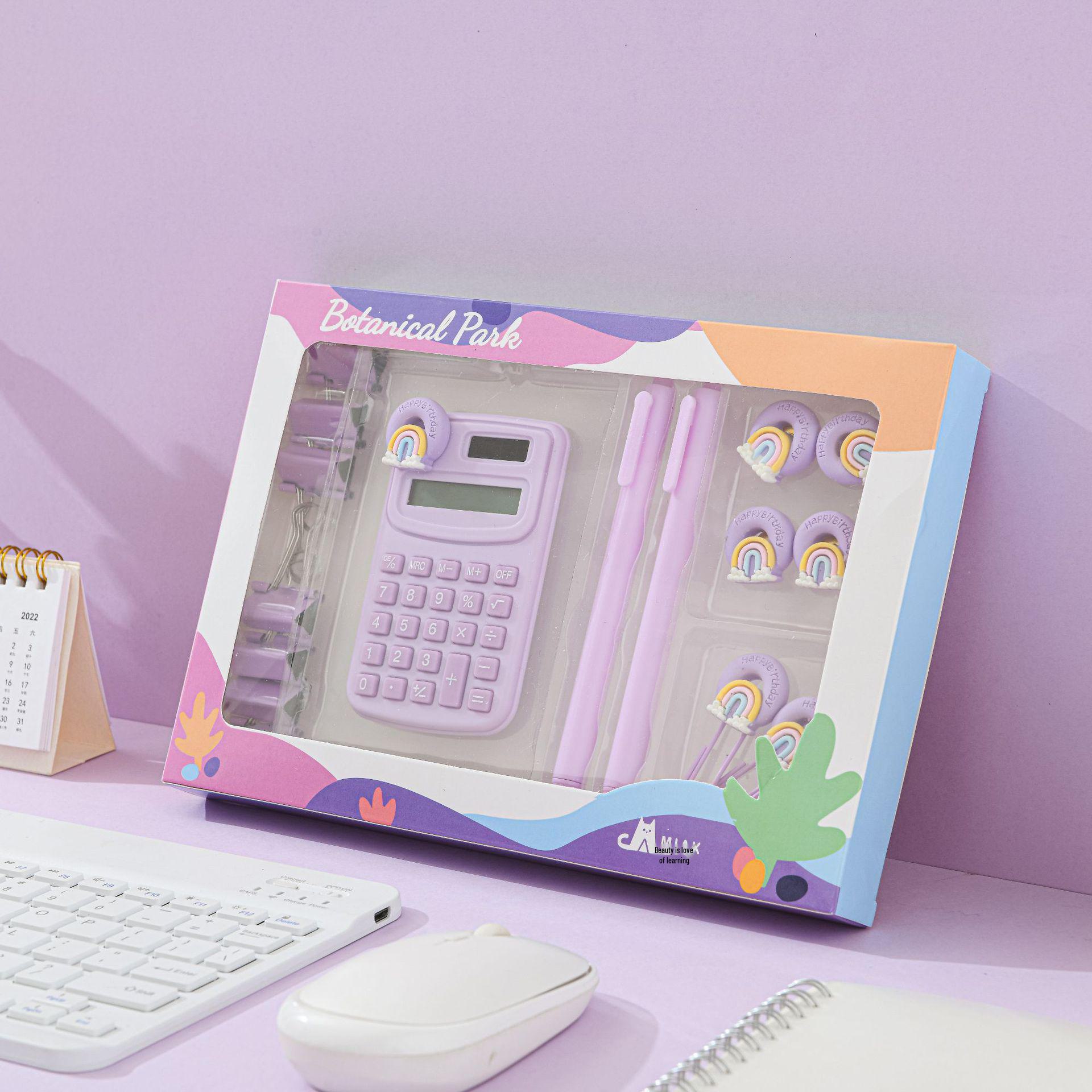 

Набор для переплета держателей билетов Macaron Color Paper Clip с гелевой ручкой и мини-компьютером - многофункциональный канцелярский набор лаванды фиолетового