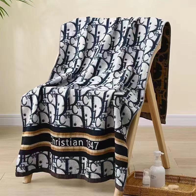 New Soft Ethnic Style Sun God Cotton Bath Towel - Skin-friendly & Absorbent