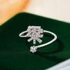 Bague de luxe pour femme Banyan Tree en argent avec nom de famille - Design personnalisé haut de gamme pour l'index