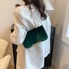 Velvet Fashion Trend Small Square Bag Women's 2025 Spring New Chain Shoulder Bag Casual Simple Messenger Bag