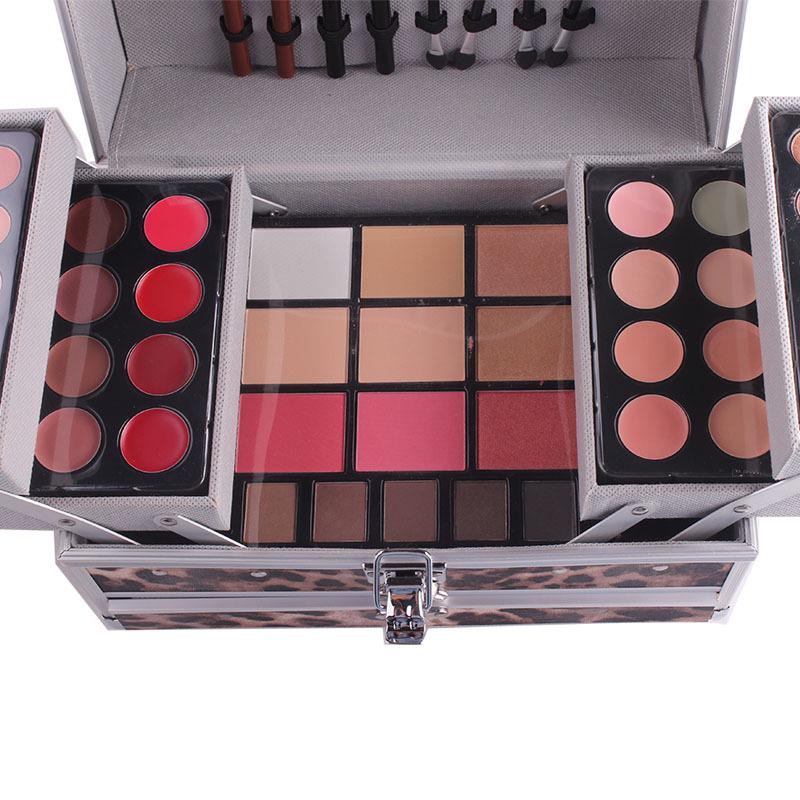 MISS ROSE Makeup Artist Special Eyeshadow Palette and Makeup Bag
