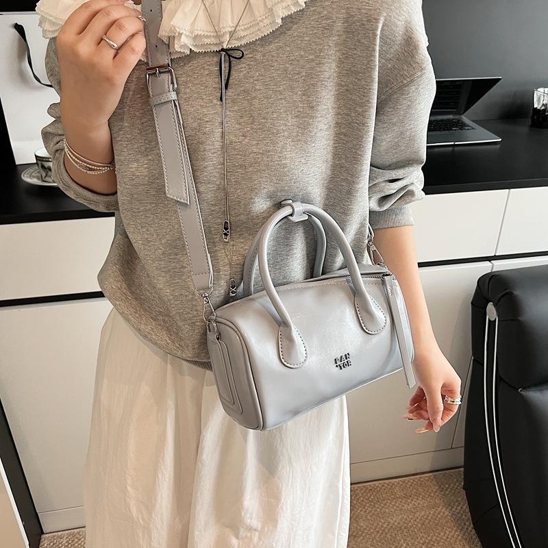 Fashion Handbag Women's New Messenger Bag
