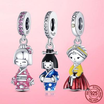 Autentické stříbro 925 Kimono Japonská dívka Přívěsek Charm Vhodný pro originální korálky 2022 Módní náramek DIY Výroba šperků