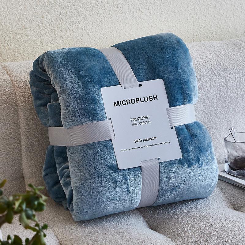

1 шт. Фланелевое одеяло в европейском стиле, одеяло для сна, офисное одеяло, одеяло-подарок для студенческого общежития, современные и простые однотонные цвета 100x120cm синий