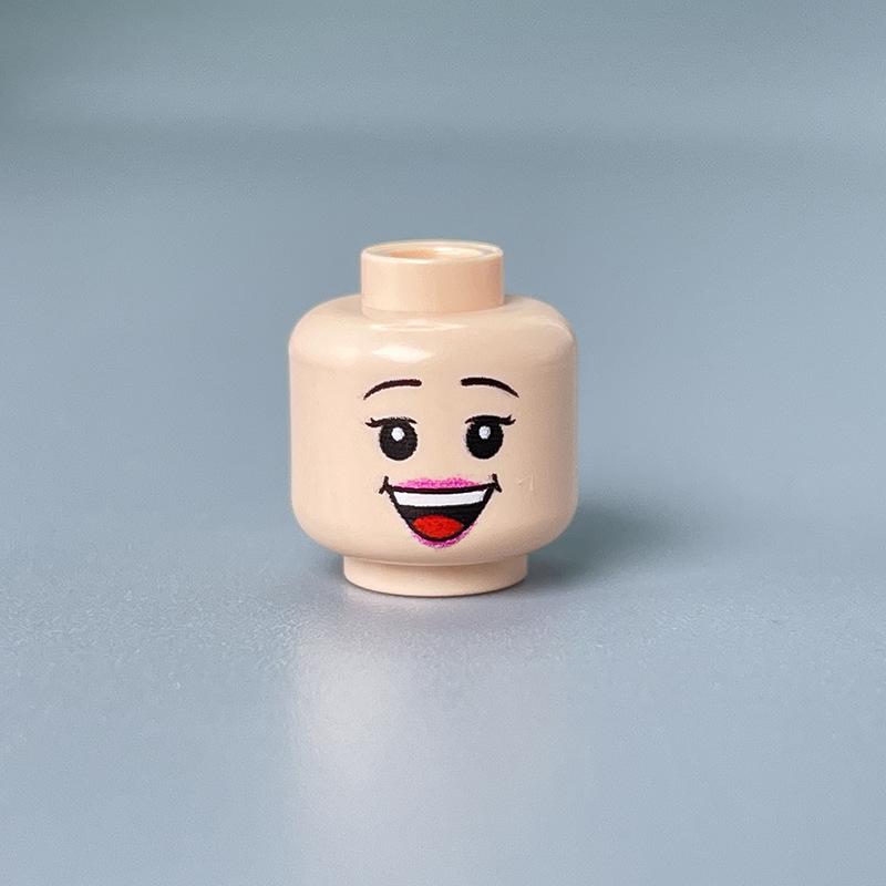 Building Block Minifigure Heads Set – Facial Expressions in Yellow