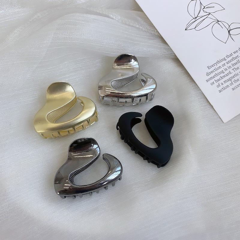 Women's Small Metal Hollow Out Claw Clip - Shark Style Hairpin for Back of Head