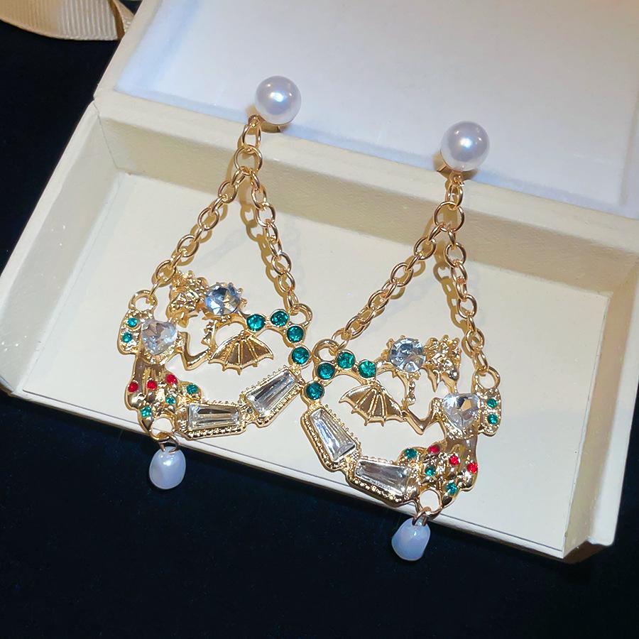 Silver Needle Rhinestone Pearl Geometric Ear Studs - Retro High-End Earrings with Unique Personality