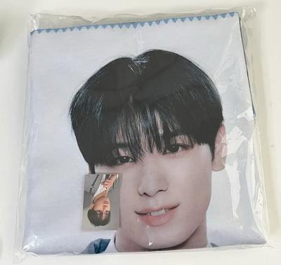 THE BOYZ Lee Joo-young Blanket Photocard Derby Land Transfer Album Pancorn Mdi Heart Penis