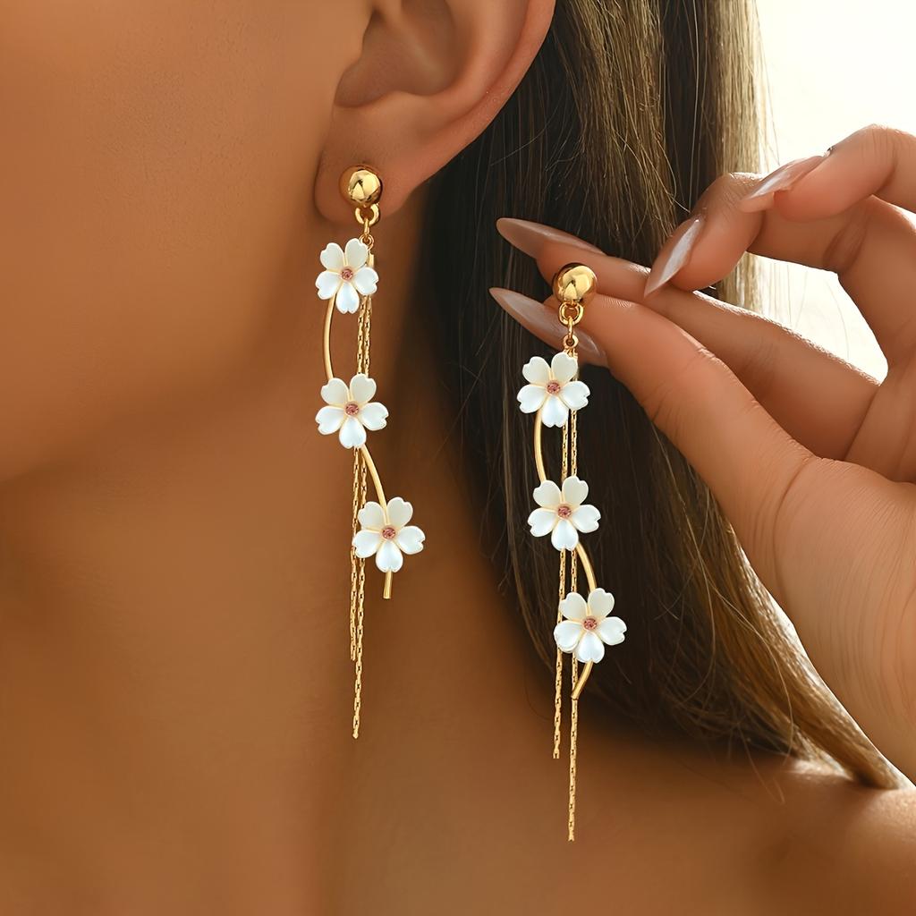 1Pair Gold New Flower Pendant Earrings Niche Temperament Simple Earrings Jewelry Gift Women