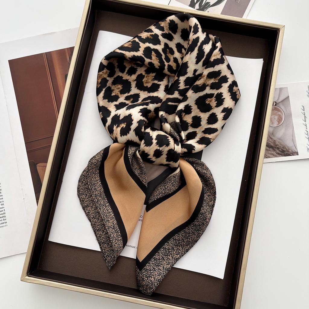 1pc Luxury Brand Leopard Print Bandana Square Scarf Women's Imitation Silk Scarf Casual Versatile Decoration Small Neck Scarf