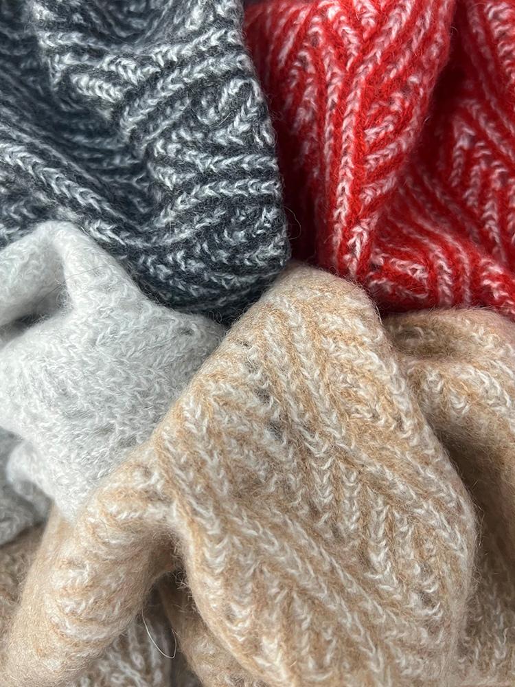 100 Baby Cashmere Super Soft Neck Ring Scarf Knitted Women Neck Warmer Small Scarves Snood Autumn Winter Cowl Pure Cashmere Acc