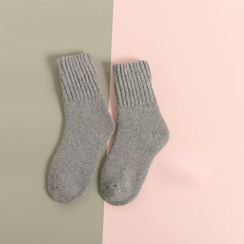 Unisex Solid Color Winter Socks, Thick Thermal Mid-Crew Socks for Women & Men, Cozy Fleece Lined Cold Weather Boot Socks