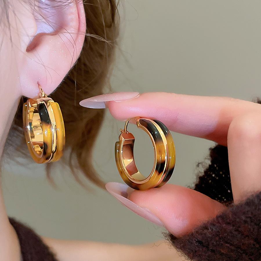 Silbernadel Harzleder Leopardenmuster Geometrisch Rund Blume Ohrringe Herbst und Winter Stecker Nische High-End Ohrringe Frauen