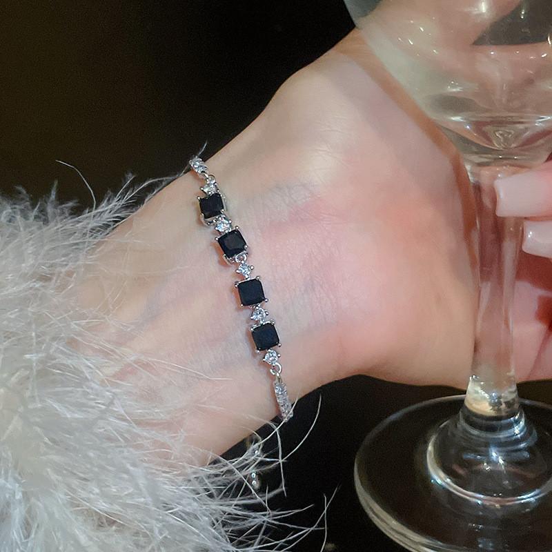 Geometric Zircon Square Adjustable Bracelet For Women With Elegant Jewelry Style