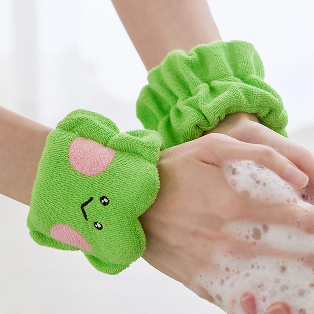 LINE FRIENDS Minini Stay With Renini Facial Cleansing Wristband Set
