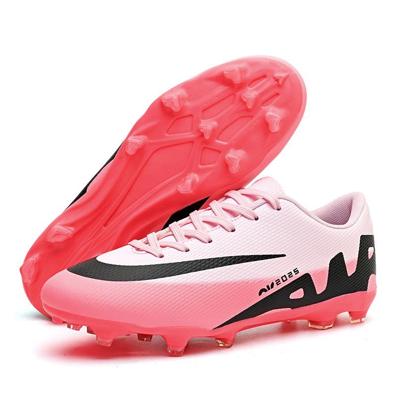 נעלי כדורגל חדשות נמוכות לגברים ונשים עמידות לשחיקה ומונעות החלקה נעלי ספורט מקצועיות עם פקקים ארוכים ציפורניים שבורות