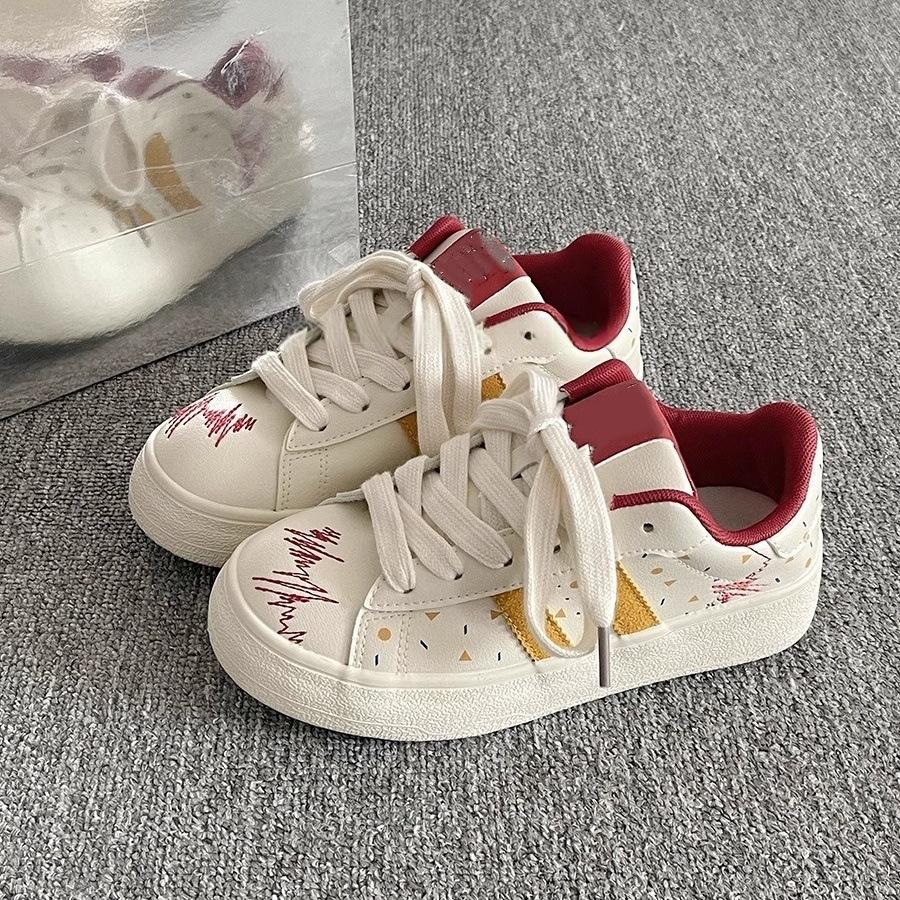 Niche Versatile Graffiti Printed Board Shoes New Spring and Summer Casual Little White Shoes Student Campus Style