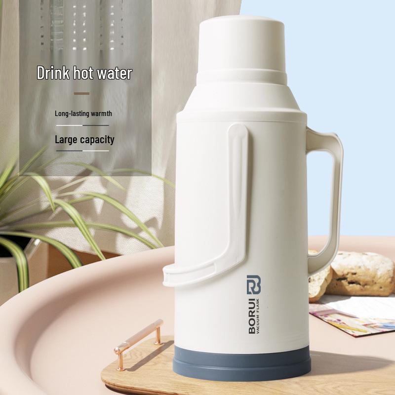 Insulated Large-Capacity Hot Water Bottle/Thermos Flask for Students & Dorms with Old-Fashioned Plastic Shell