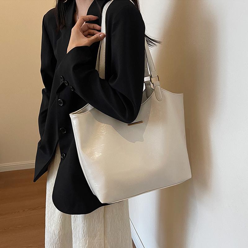 Designer Shoulder Bags for Women Large Capacity Tote Bag Winter Vintage Solid Color Zipper Travel Retro Handbag Purse CLE