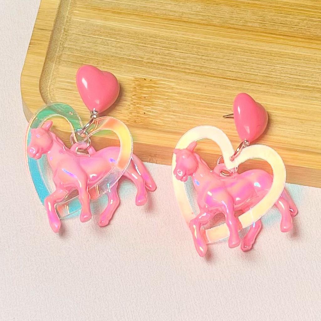 Charmante Acryl Herz Pferd Hängeohrringe Moderne Herz Pferd Tropfenohrringe Schmuck Stilvoller Hängeohrring Anhänger
