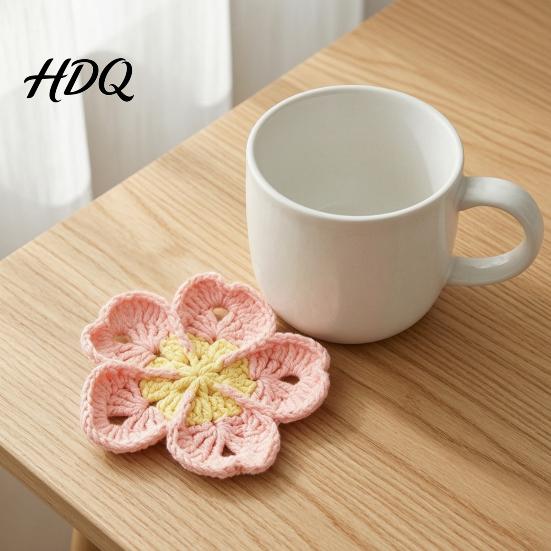 Hand Woven Dining Table Mats Handmade Crochet Flower Coasters for Drinks Thermal Insulation Mat Decorative Kitchen Coffee Mugs And Tea Cups Artistic