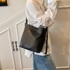 New Casual Commuting Large-capacity Bucket Bag Women's Messenger Bag Fashionable Shoulder Bag