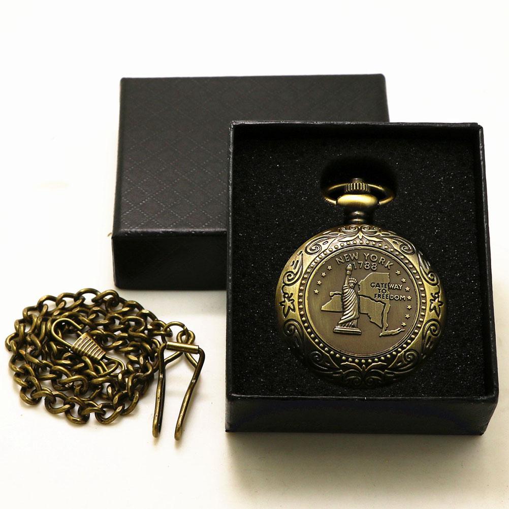 Retro Compass Portable Classic Compass with Metal Chain for Outdoor Activities