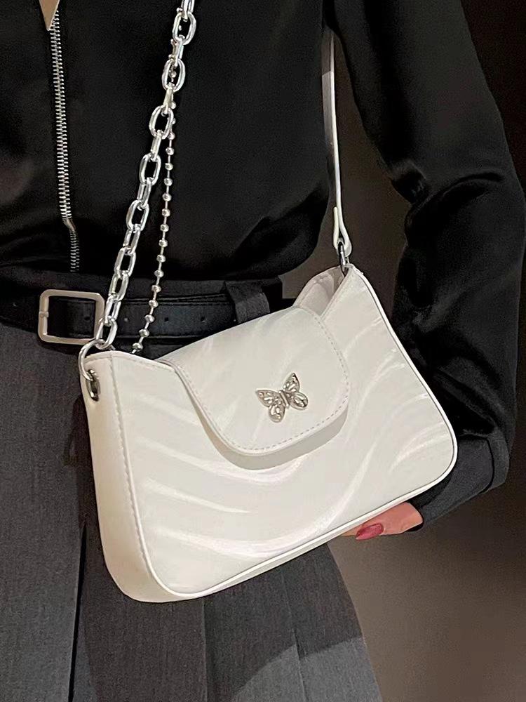 Trendy 2025 Women's Baguette Underarm Bag with High-End Texture and Niche Design