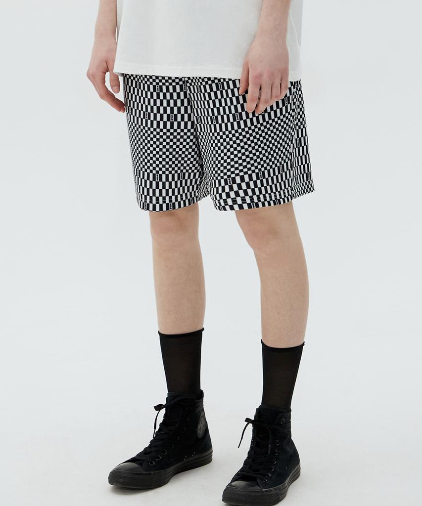 MATCHGLOBE Check Elastic Shorts (Black)