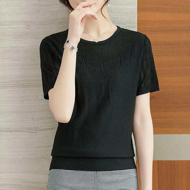 Summer Women's Ice Silk Knitted T-shirt Mom Summer Outfit Thin Hollow Out Knitted Top Short Sleeve