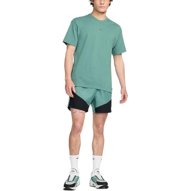 Nike T-shirts Heren Groen Ronde Hals Normale Rechte Pasvorm DO7393-361