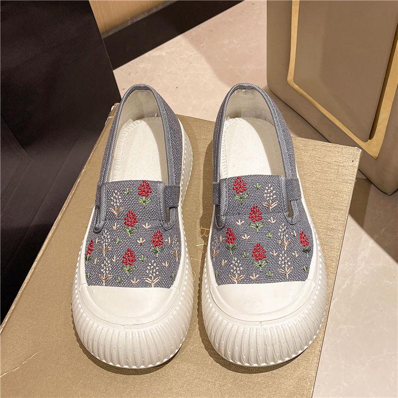 Casual Ladies Footwear Spring Autumn 2025 New Light Daily Routine Designer Comfortable Embroidery Slip On Women's Canvas Shoes