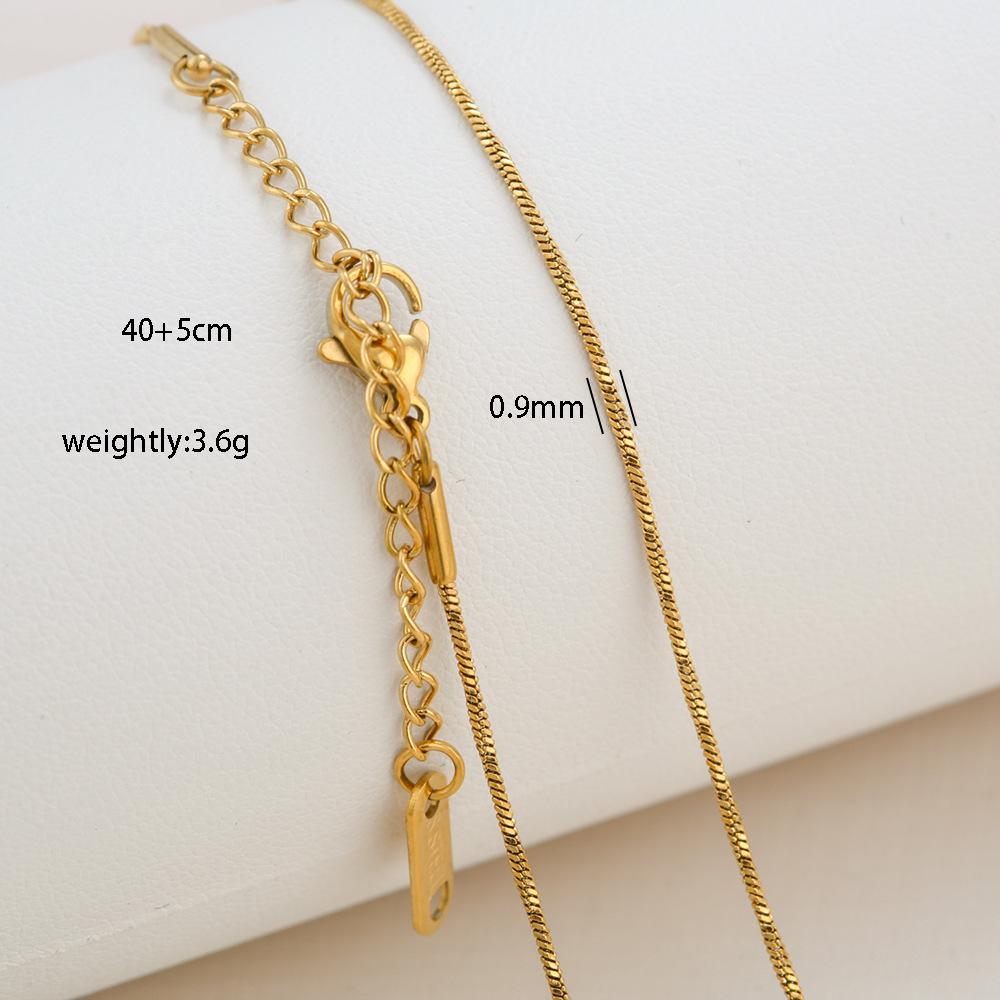 Élégant Collier Chaîne Boîte en Acier Titane Plaqué Or 18 Carats pour Femmes