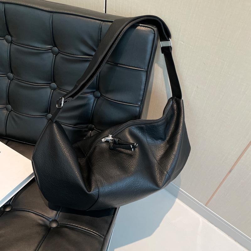 Retro Crossbody Dumpling Bag Capacity PU Soft Leather Simple Casual New Shoulder Bag