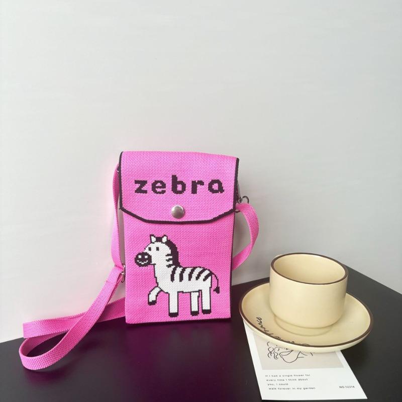 

Premium mobile phone bag New cartoon knitted bag Personalized versatile dopamine hand bag One shoulder messenger women s bag 13.5*20