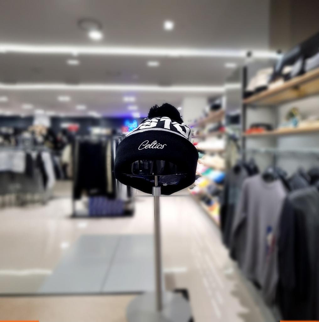 [NBA] Unisex BOS Authentic Pom-Pom Beanie N245AP984P