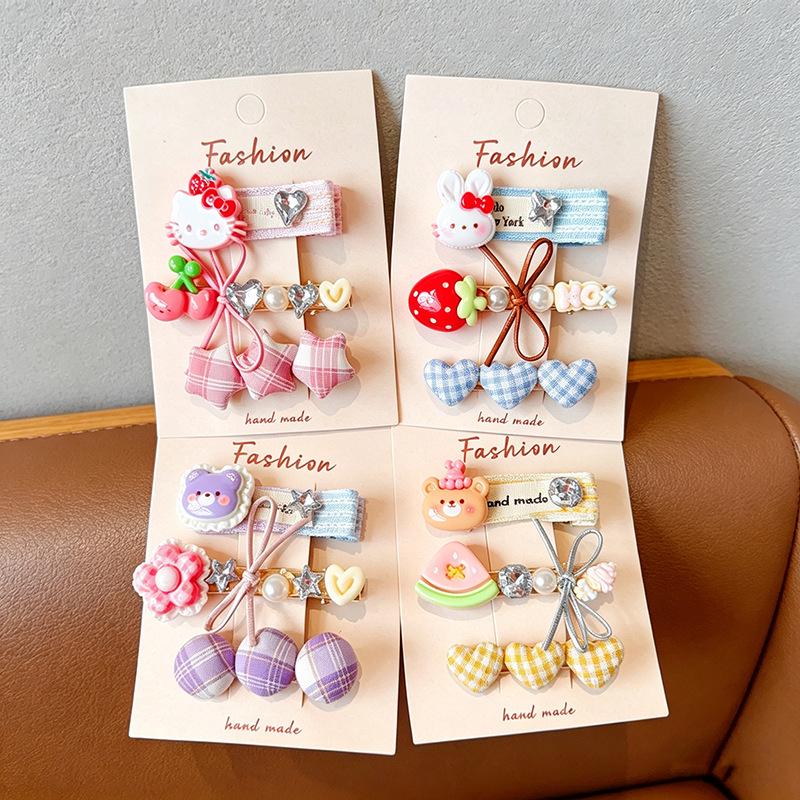 Cute Cartoon Hair Clip: Safe, Comfortable Accessory for Girls