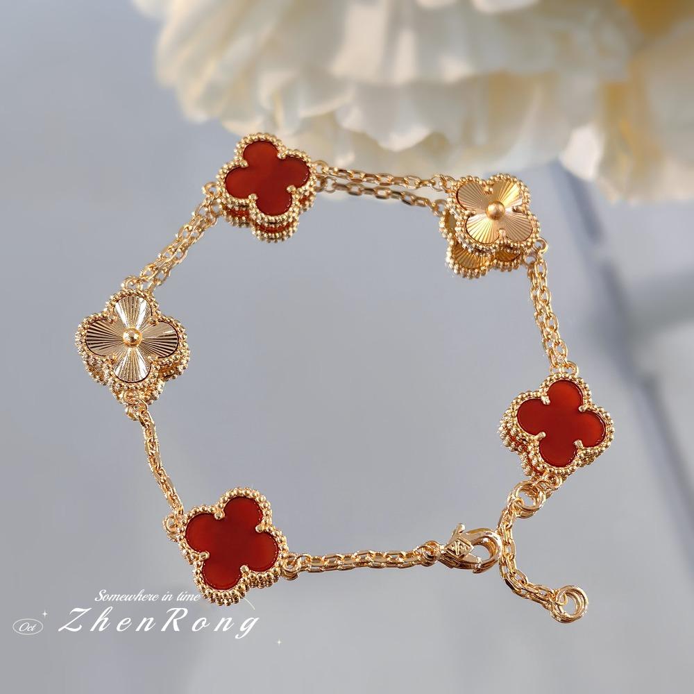 Red Carnelian Clover Bracelet for Women Minimalist Luxury Four Leaf Charm Bangle