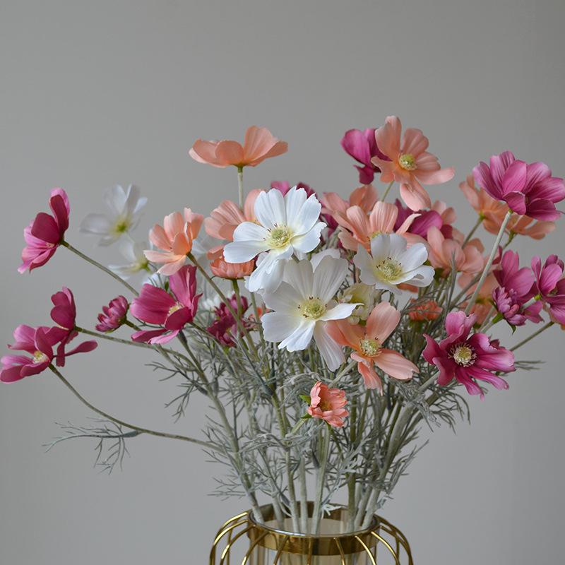 Pastoralne Kwiatowe Jedwabne Kosmosy i Kosmosy Symulowane Kwiaty