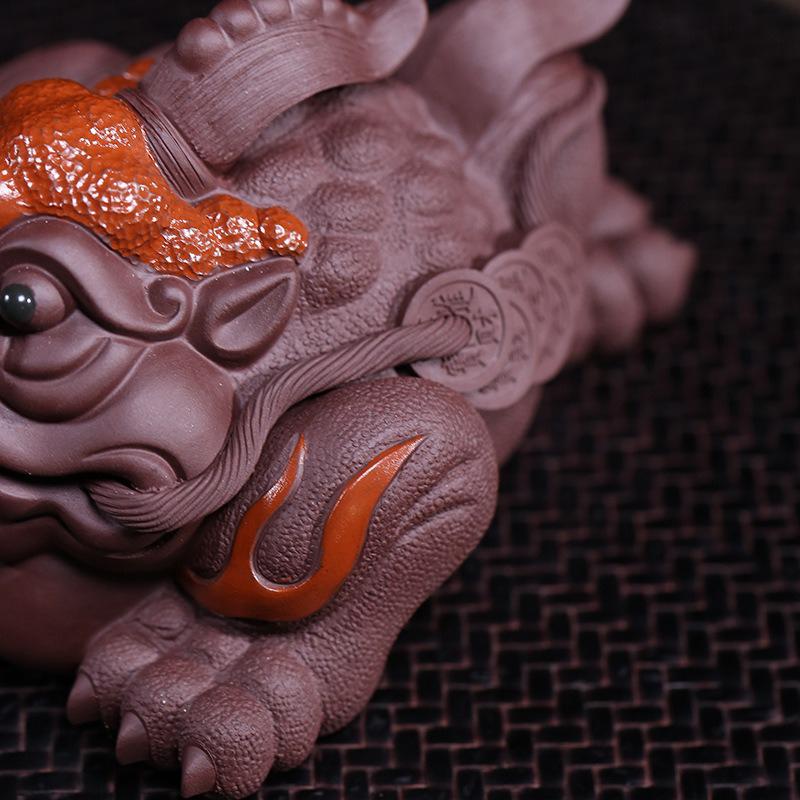 Handmade Golden Toad Purple Sand Tea Pet Purple Clay Sculpture Tea Play Gifts Lucky Golden Toad